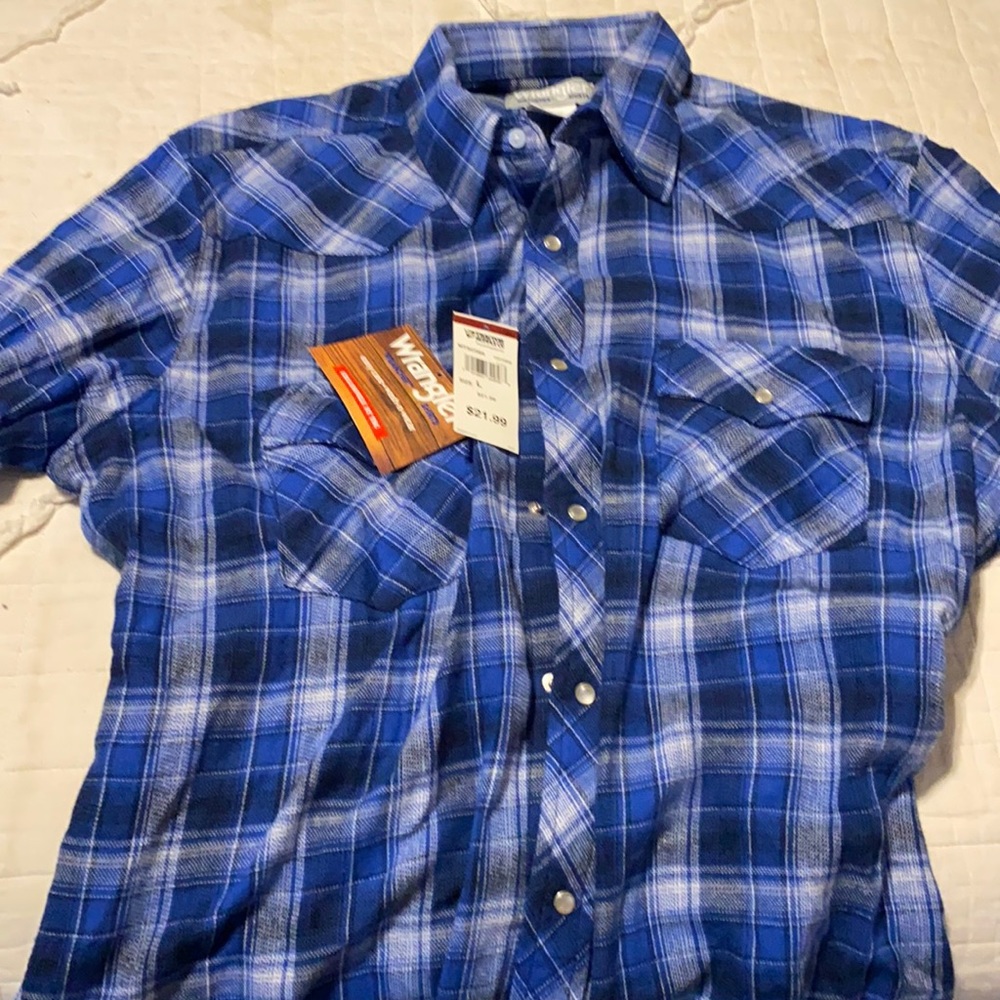 Wrangler pearl button snap shirt